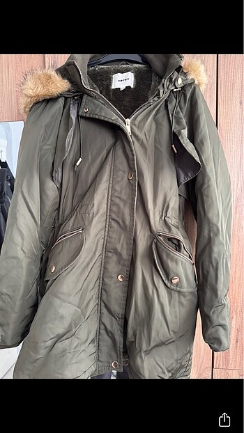 Koton Yeşil Parka