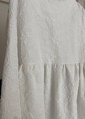 Beyaz Nakışlı Uzun Kollu Oversize Elbise