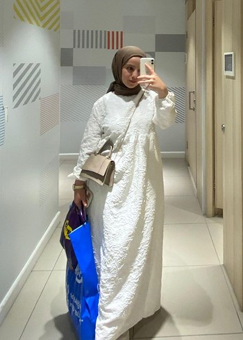 m Beden beyaz Renk Beyaz Nakışlı Uzun Kollu Oversize Elbise
