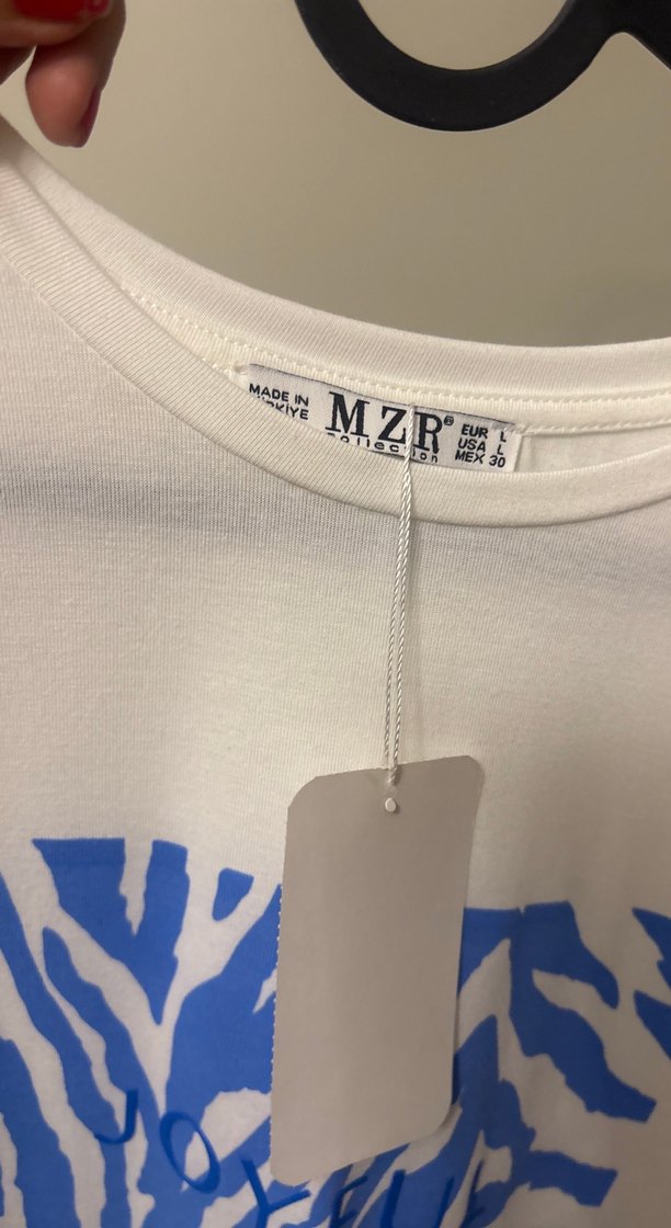 Beyaz Baskılı Kadın Tişört - Görsel 2