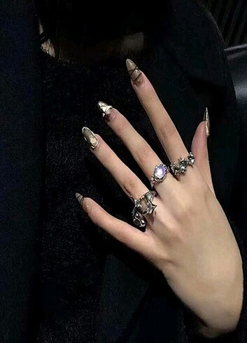  Beden Y2k tarz aytaşlı üçlü yüzük seti