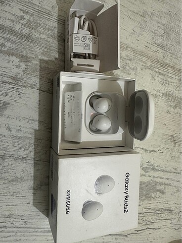 Samsung galaxy buds2