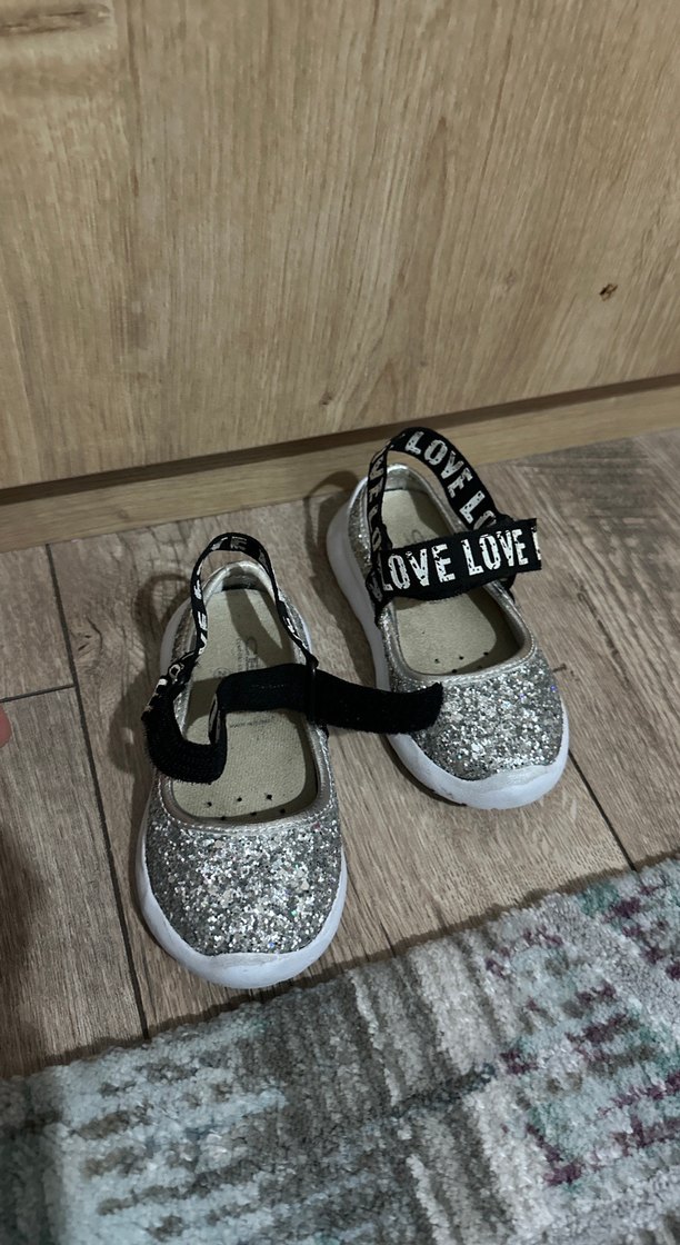Kız Çocuk Gri Simli Babet Ayakkabı - Görsel 4