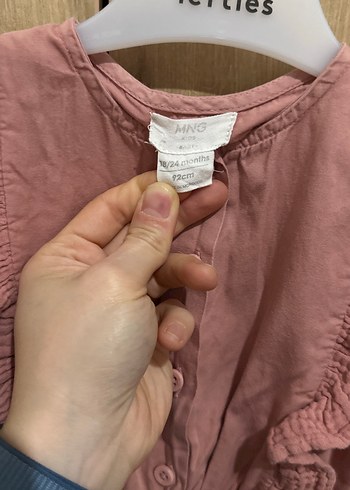 Kızlar için düğmeli pembe keten tulum - Görsel 7