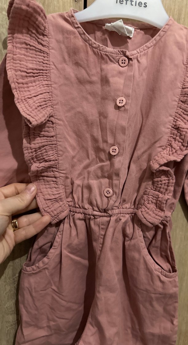 Kızlar için düğmeli pembe keten tulum - Görsel 2