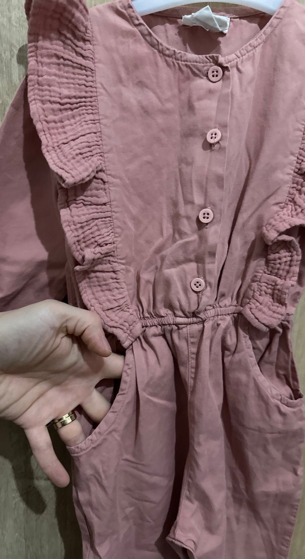 Kızlar için düğmeli pembe keten tulum - Görsel 3