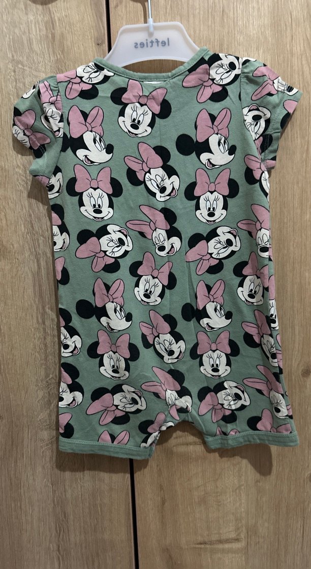 Kısa kollu şortlu tulum - Görsel 4