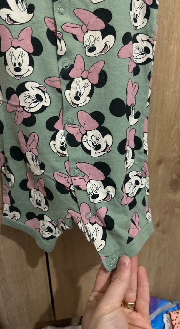 Kısa kollu şortlu tulum - Görsel 3