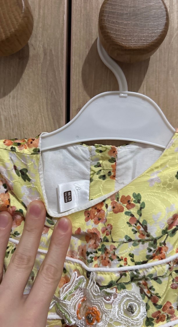 Çiçek Desenli Sarı Kız Elbisesi - Görsel 5