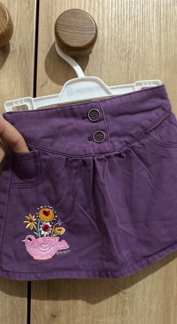Mor Düğmeli Nakışlı Kız Etek - Görsel 4