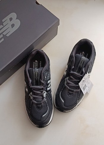 40 Beden gri Renk New Balance Gri Erkek Spor Ayakkabı