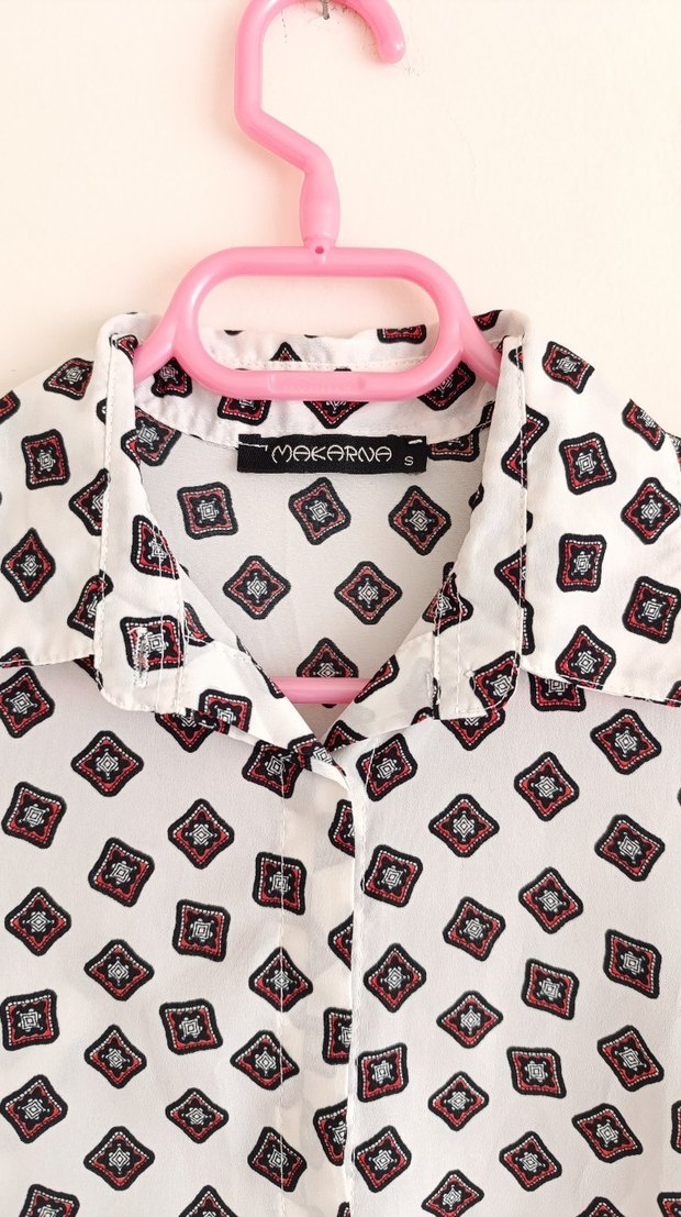 Düğmeli Uzun Kollu Kadın Gömlek - Görsel 2