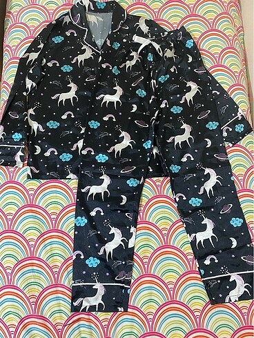 Saten pijama takımı unicornlu