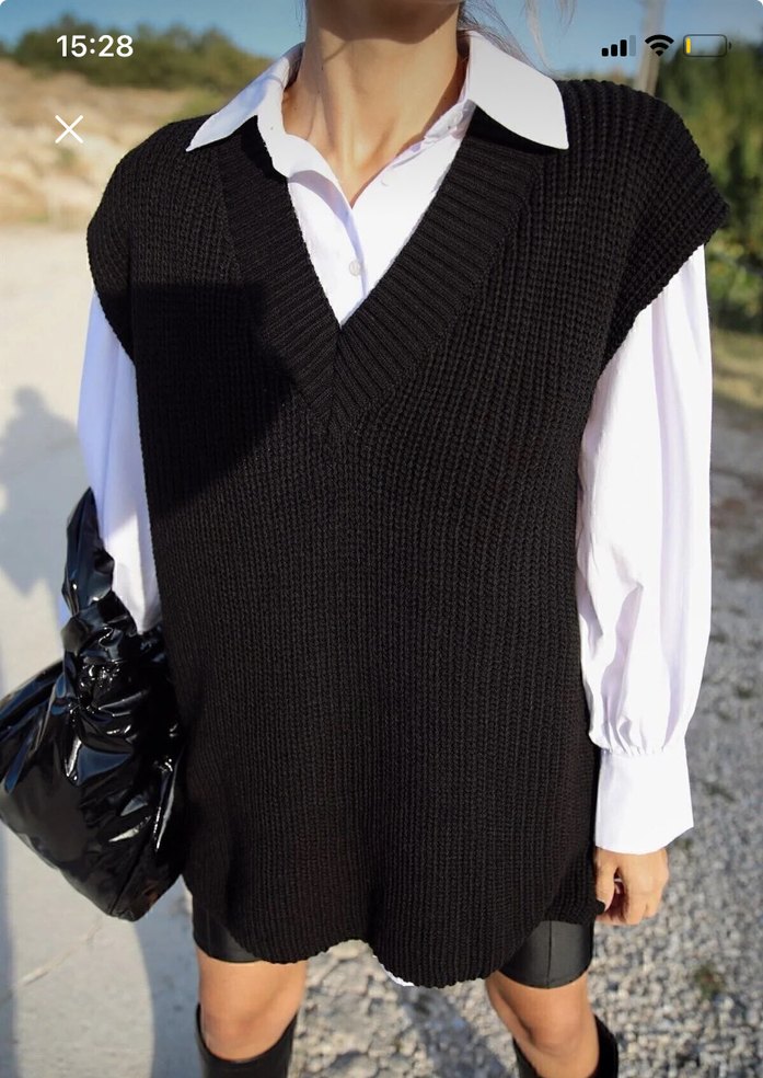 Siyah V Yaka Oversize Kadın Süveter - Görsel 2