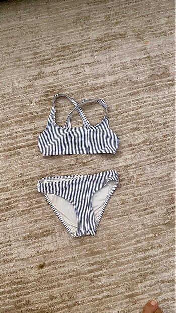 4 Yaş Beden Çocuk bikini takımı