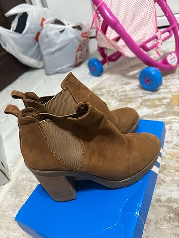 36 Beden Camel kısa bot