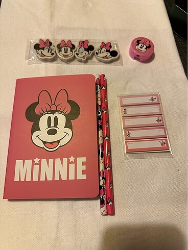 Minnie Mouse Kırtasiye Set