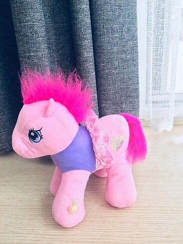  Beden Peluş pony