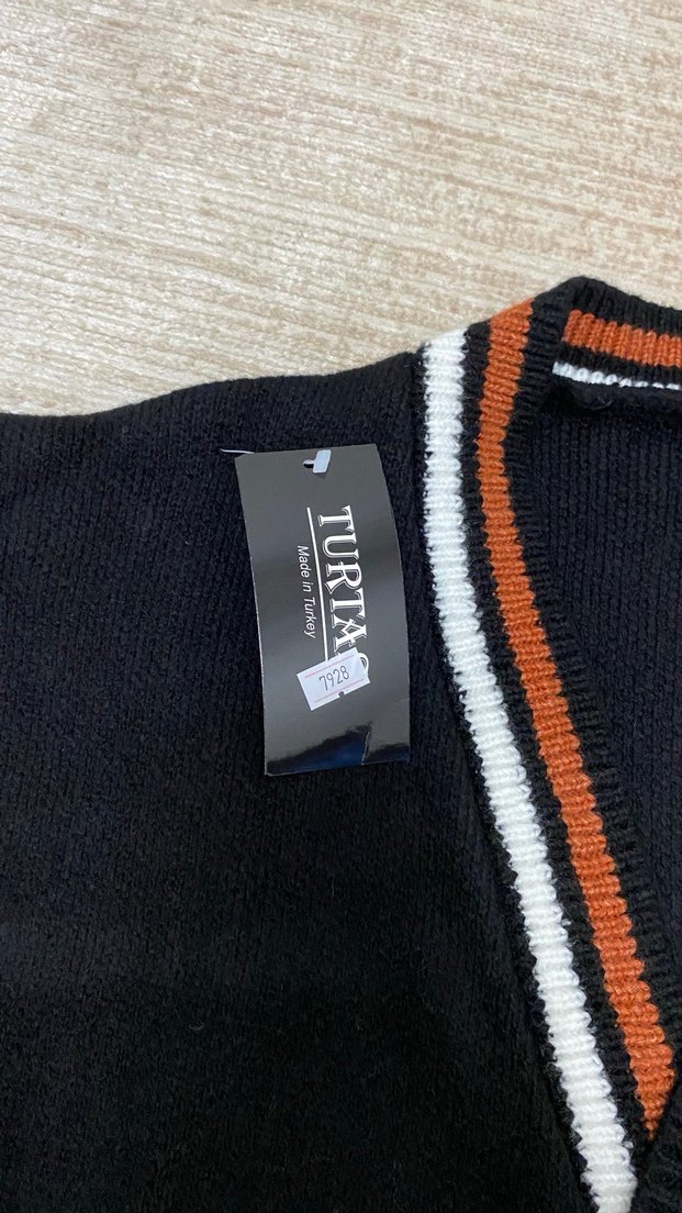 Çok Renkli Düğmeli Kadın Kışlık Hırka - Görsel 2