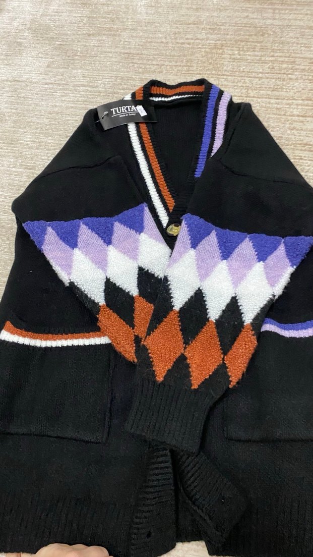 Çok Renkli Düğmeli Kadın Kışlık Hırka - Görsel 4