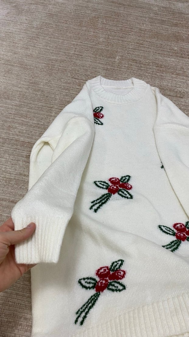 Nakışlı Beyaz Kadın Triko Kazak - Görsel 2