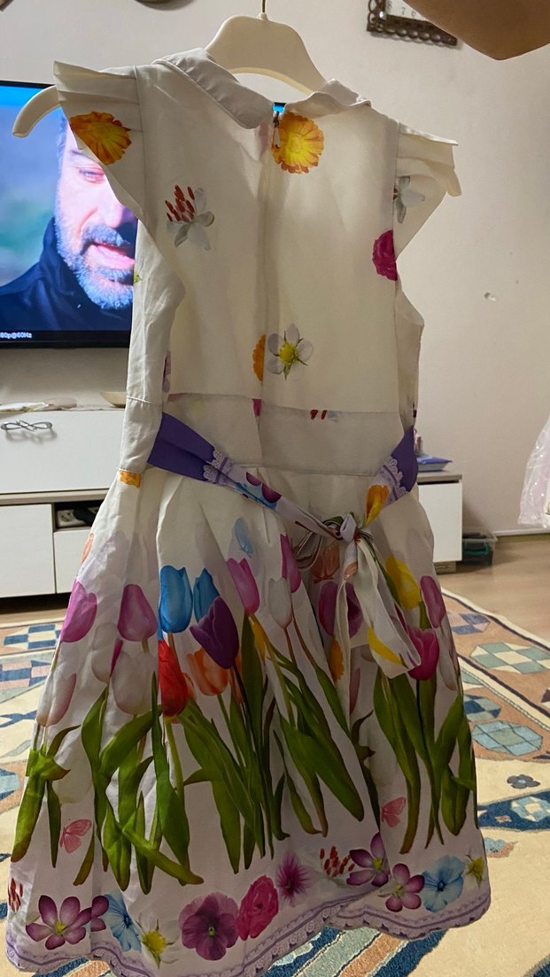 Çiçek Desenli Kız Elbisesi, Kısa Kollu, Pileli - Görsel 3