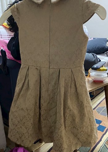 Kız Çocuk Bej Keten Pilili Elbise - Görsel 3