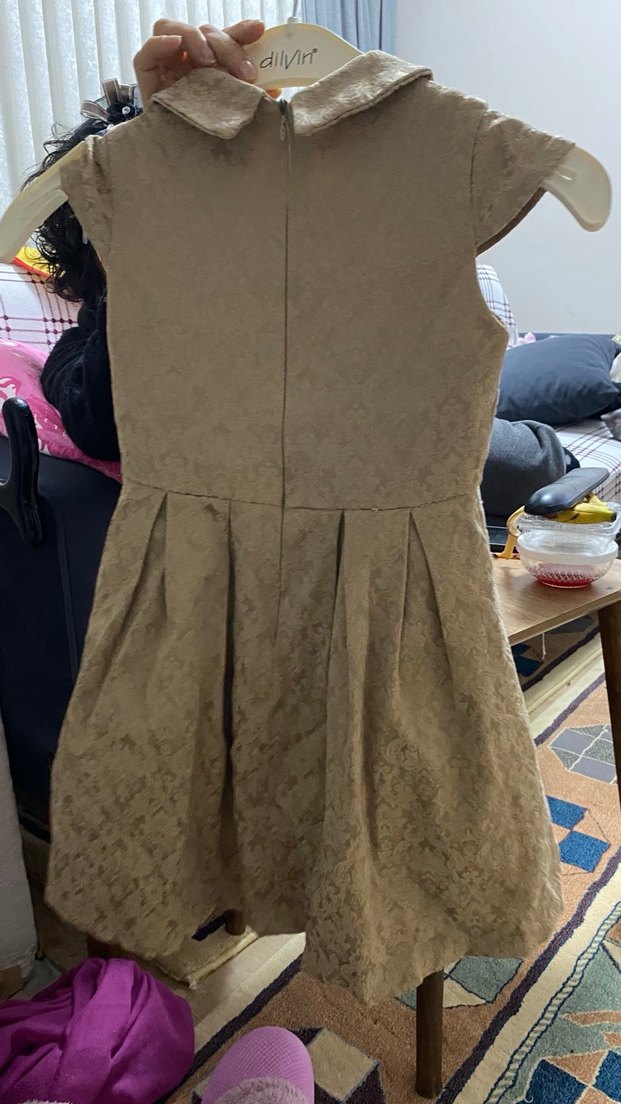 Kız Çocuk Bej Keten Pilili Elbise - Görsel 3