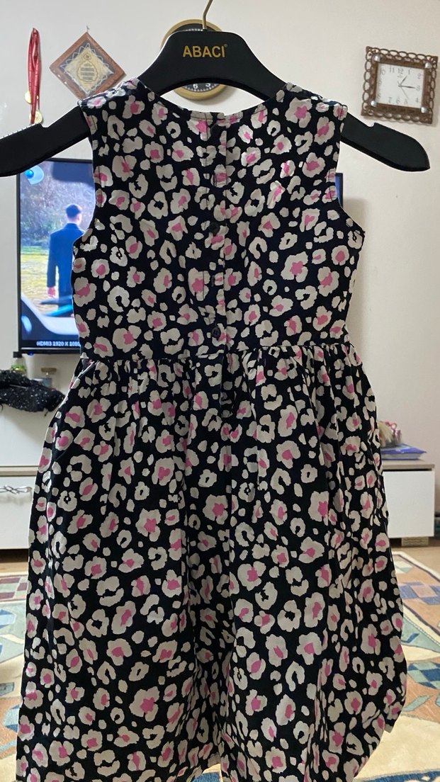Kız Çocuk Siyah Pembe Desenli Kolsuz Elbise - Görsel 2