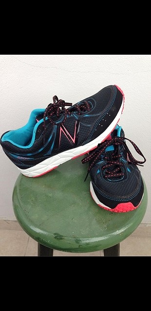 New Balance Ayakkabi