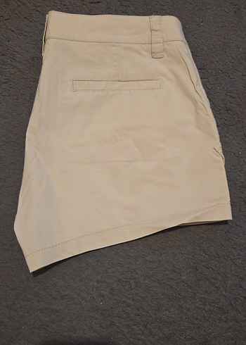 Düğmeli Bej Mini Kadın Şort - Görsel 4