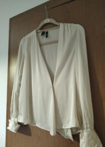 Mango Uzun Kollu V Yaka Beyaz saten gömlek - Görsel 2