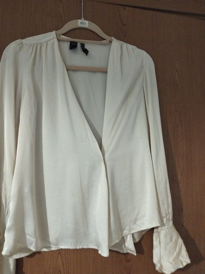 Mango Uzun Kollu V Yaka Beyaz saten gömlek - Görsel 5