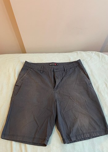 QuickSilver erkek şort