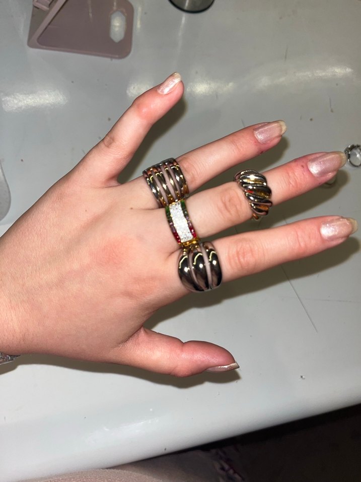 Zincir Detaylı Yılan Desenli Altın Renk Kadın Yüzük - Görsel 2