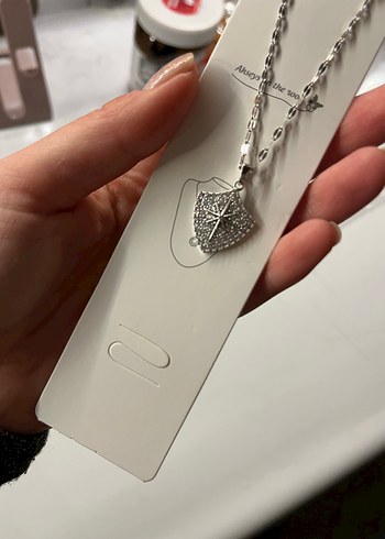 Altın Renkli Zincir Detaylı Kadın Kolye - Görsel 10