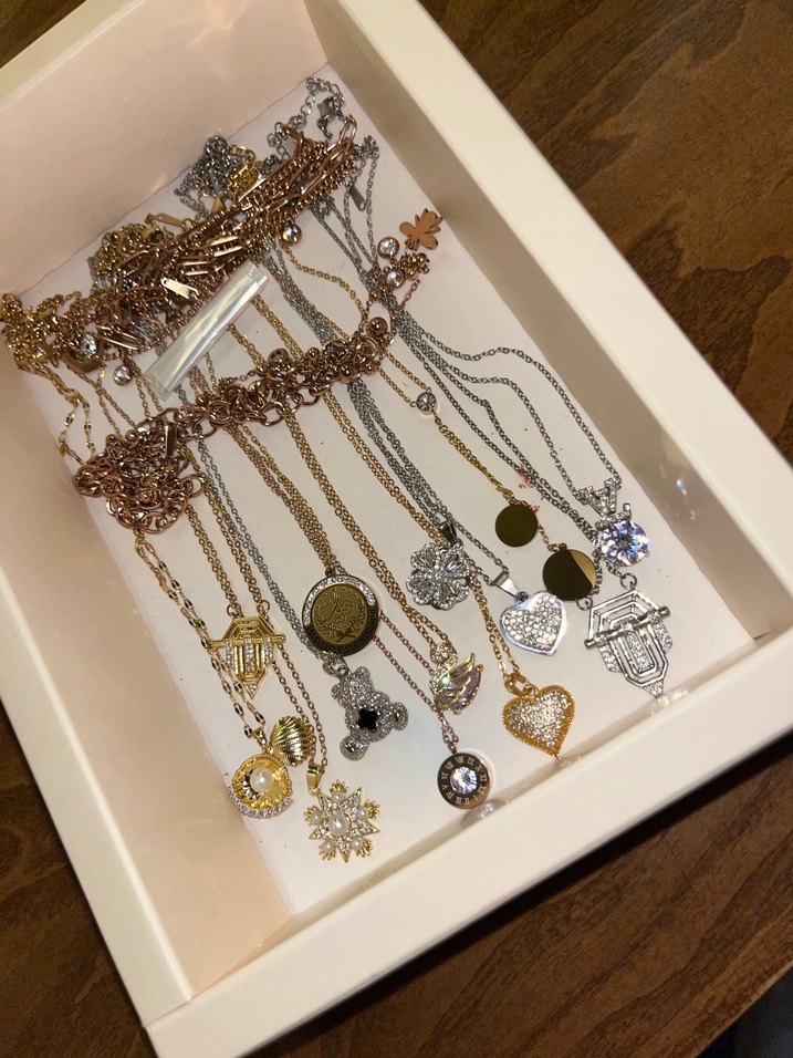 Altın Renkli Zincir Detaylı Kadın Kolye - Görsel 2