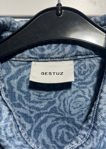 Kadın Mavi Kısa Kollu Düğmeli Denim Ceket - Görsel 3