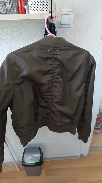 m Beden haki Renk Pull&bear mont