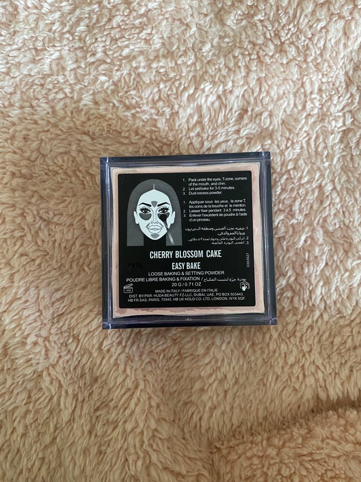 Huda Beauty Easy Bake Gevşek Pudra 20g - Görsel 3