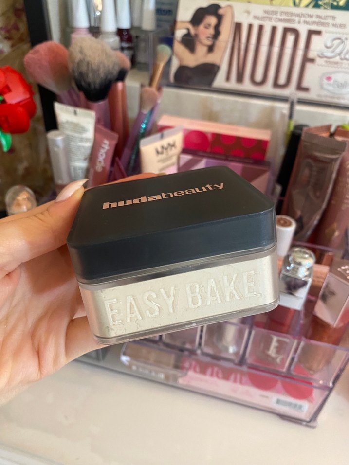 huda beauty pudra - Görsel 2