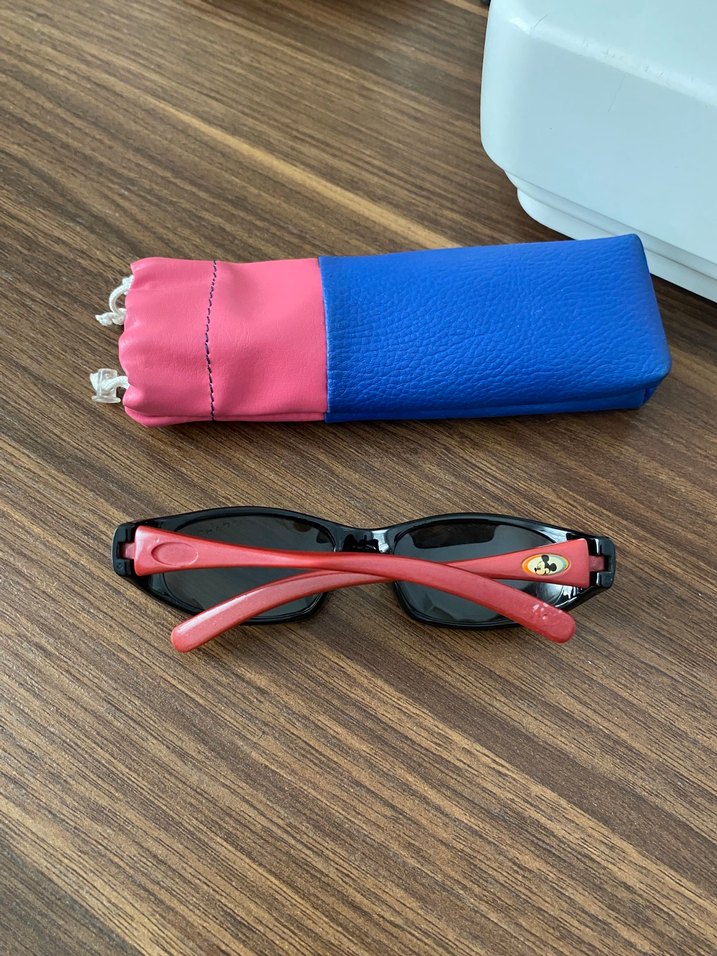 3-7 Yaş için Siyah Çocuk Gözlük Kılıflı - Görsel 2