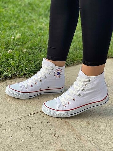 beyaz boğazlı converse