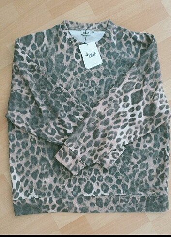 l Beden Soluk efektli leopar sweatshirt 