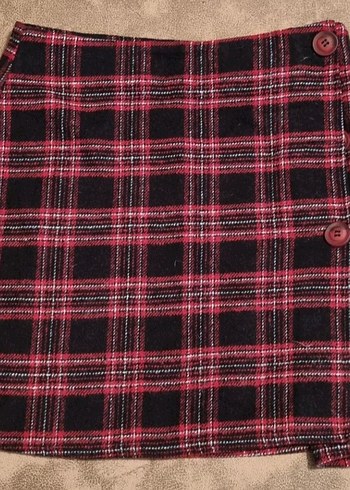 Düğmeli Kırmızı Ekose Mini Etek - Görsel 2