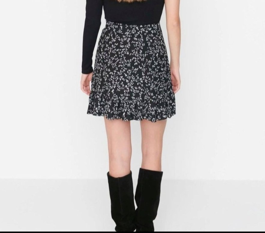 Siyah Fırfırlı Bağlamalı Mini Etek - Görsel 3