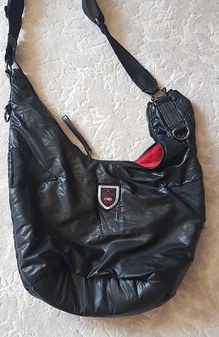 universal Beden siyah Renk orjinal Tommy hilfiger yandan büyük postaci çantası 