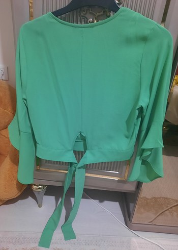 Dantel Detaylı V Yaka Yeşil Bluz - Görsel 4