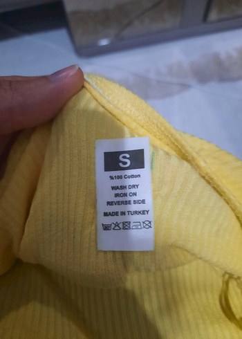 Sarı Mini Bluz, Kayık Yaka, Pilili Kol Detaylı - Görsel 3