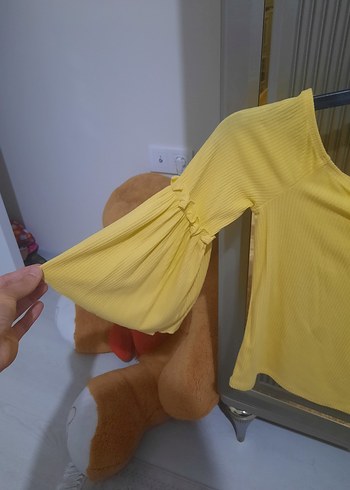 Sarı Mini Bluz, Kayık Yaka, Pilili Kol Detaylı - Görsel 2